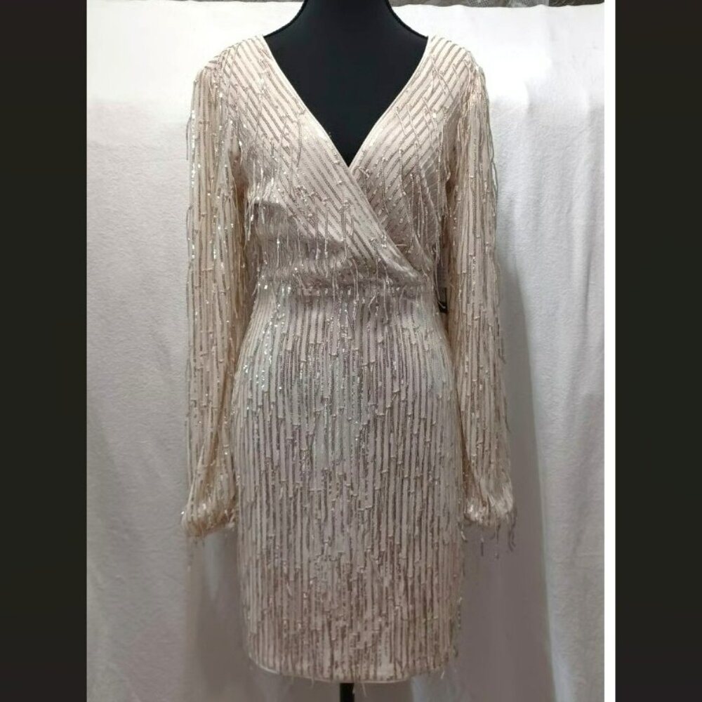 NWT Guess Sequin Mini Sheath Dress Size 2 In Champagne
